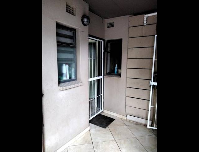 2 BEDROOM APARTMENT FOR SALE IN JABULANI